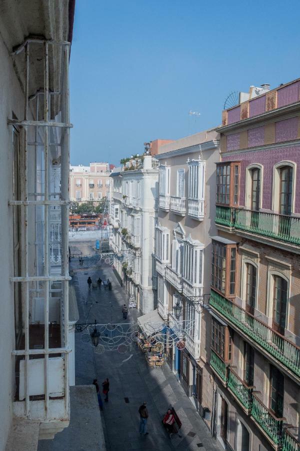 Apartamento La Galeria De San Antonio Кадис Екстериор снимка