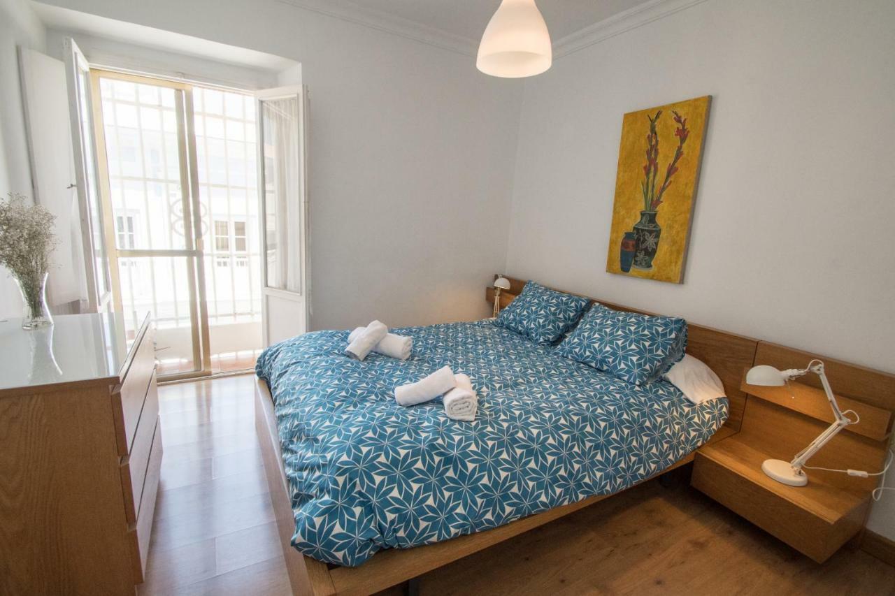 Apartamento La Galeria De San Antonio Кадис Екстериор снимка